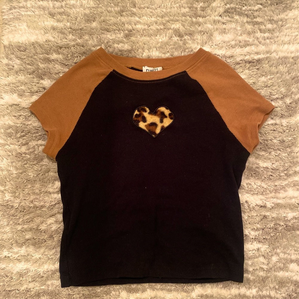 Rue21 short sleeve black and brown top size S in girls